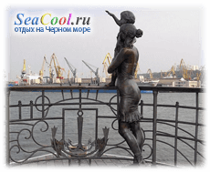 Фото Памятник жене моряка - Морячка
