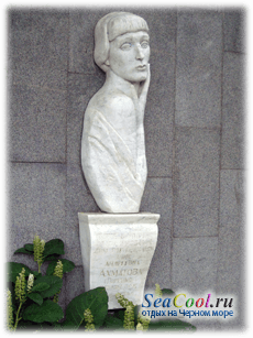 Памятник Анне Ахматовой в Одессе