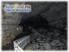 Панорама внутри Воронцовской пещеры