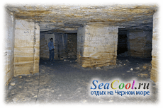 Перекресток в катакомбах Одессы